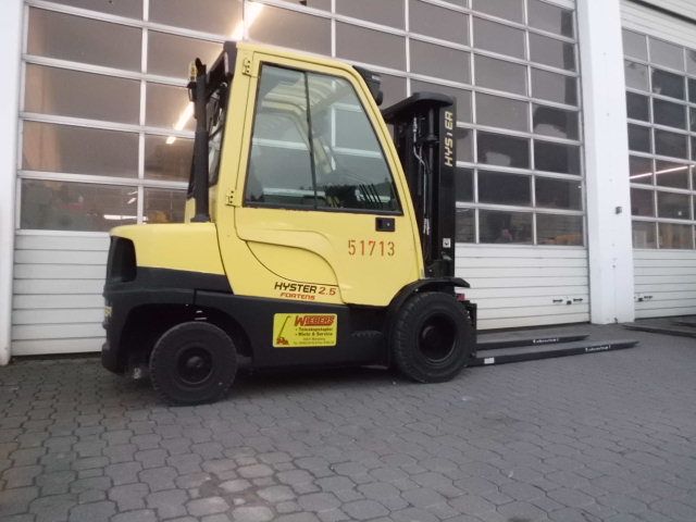 Hyster-H2.5FT-Dieselstapler-www.wiegers-gabelstapler.de Hyster-H2.5FT-Dieselstapler-www.wiegers-gabelstapler.de