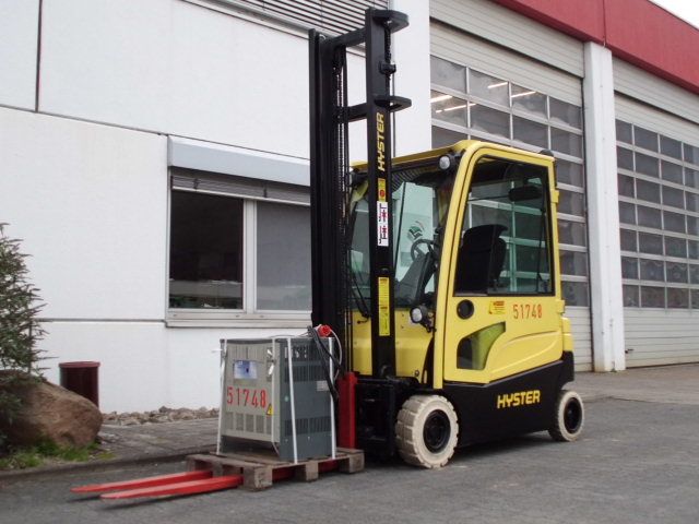 Hyster-J1.6XN LWB-Elektro 4 Rad-Stapler-www.wiegers-gabelstapler.de