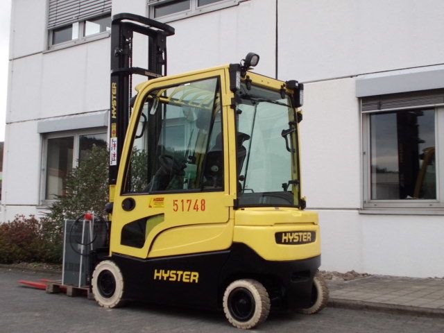Hyster-J1.6XN LWB-Elektro 4 Rad-Stapler-www.wiegers-gabelstapler.de Hyster-J1.6XN LWB-Elektro 4 Rad-Stapler-www.wiegers-gabelstapler.de