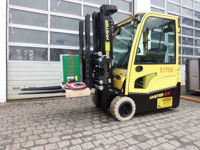 Hyster-J2.0XNT MWB-Elektro 3 Rad-Stapler-www.wiegers-gabelstapler.de