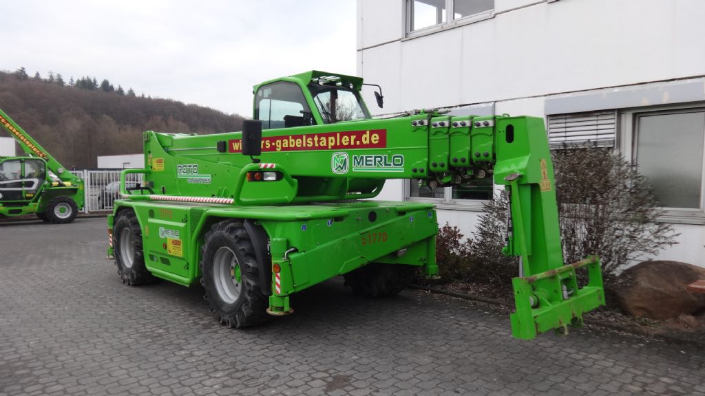 Merlo-Roto 40.26 MCSS-Teleskopstapler drehbar-www.wiegers-gabelstapler.de Merlo-Roto 40.26 MCSS-Teleskopstapler drehbar-www.wiegers-gabelstapler.de