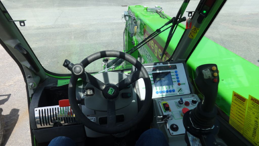 Merlo-Roto 40.26 MCSS-Teleskopstapler drehbar-www.wiegers-gabelstapler.de Merlo-Roto 40.26 MCSS-Teleskopstapler drehbar-www.wiegers-gabelstapler.de