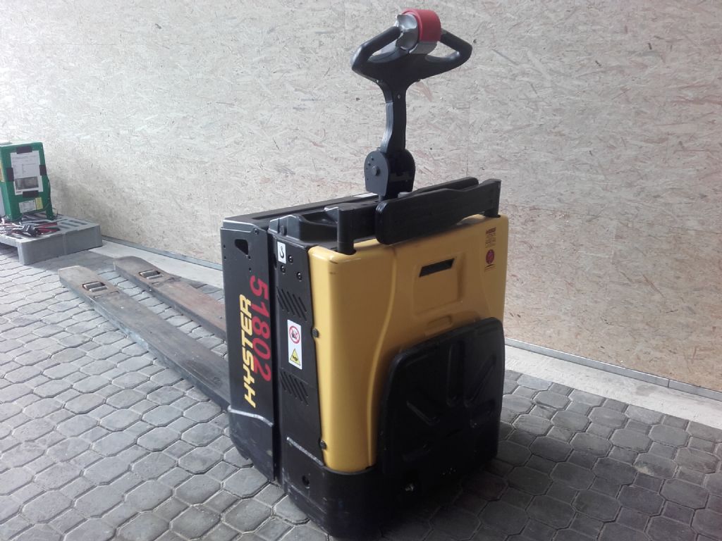 Hyster-P2.0S FBW-Fahrerstandstapler-www.wiegers-gabelstapler.de Hyster-P2.0S FBW-Fahrerstandstapler-www.wiegers-gabelstapler.de