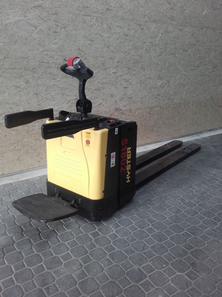 Hyster-P2.0S FBW-Fahrerstandstapler-www.wiegers-gabelstapler.de Hyster-P2.0S FBW-Fahrerstandstapler-www.wiegers-gabelstapler.de