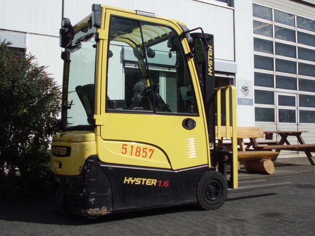 Hyster-J1.6XNT-Elektro 3 Rad-Stapler-www.wiegers-gabelstapler.de Hyster-J1.6XNT-Elektro 3 Rad-Stapler-www.wiegers-gabelstapler.de