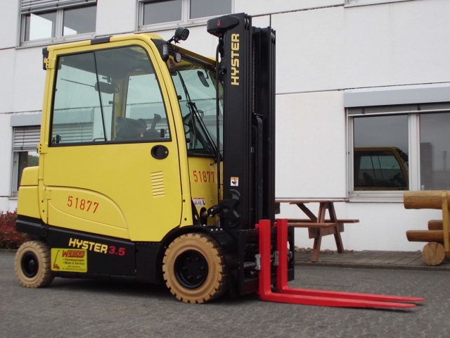Hyster-J3.5XN Mietgerät - Verfügbarkeit nach Rücksprache-Elektro 4 Rad-Stapler-www.wiegers-gabelstapler.de Hyster-J3.5XN Mietgerät - Verfügbarkeit nach Rücksprache-Elektro 4 Rad-Stapler-www.wiegers-gabelstapler.de
