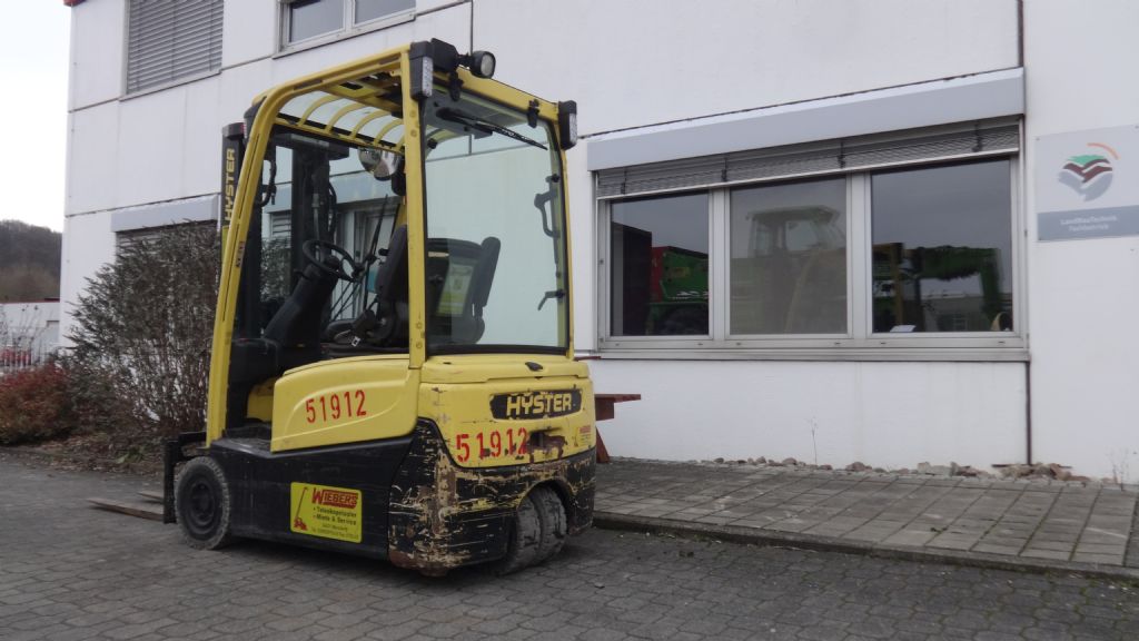 Hyster-J1.6XNT-Elektro 3 Rad-Stapler-www.wiegers-gabelstapler.de