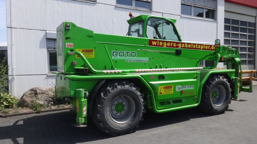 Merlo-Roto 45.21 MCSS-Teleskopstapler drehbar-www.wiegers-gabelstapler.de Merlo-Roto 45.21 MCSS-Teleskopstapler drehbar-www.wiegers-gabelstapler.de