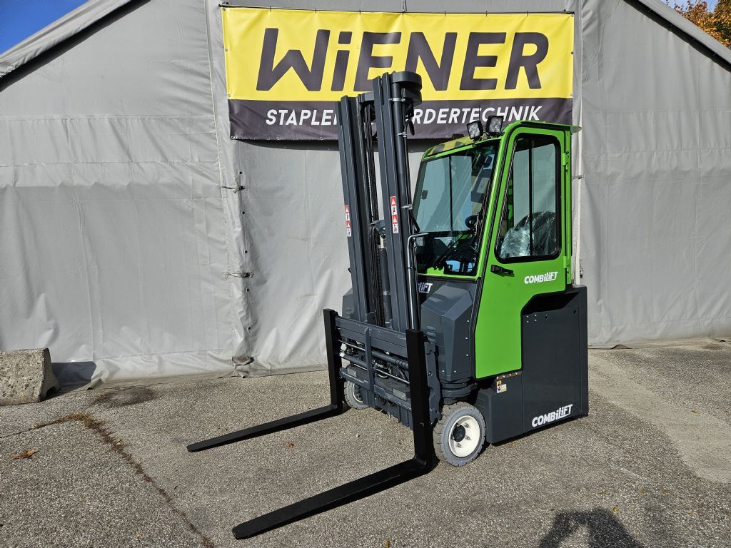 Combilift C3000CBE Vierwege Seitenstapler www.stapler-wiener.at
