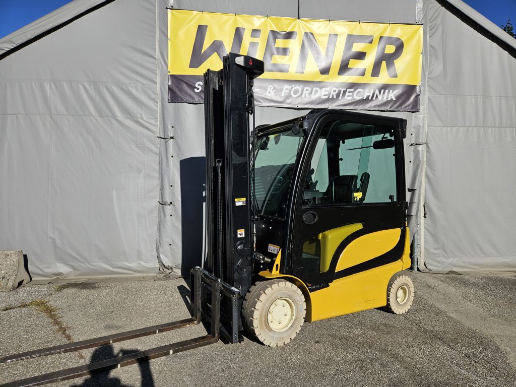 Yale ERP25VL Elektro 4 Rad-Stapler www.stapler-wiener.at