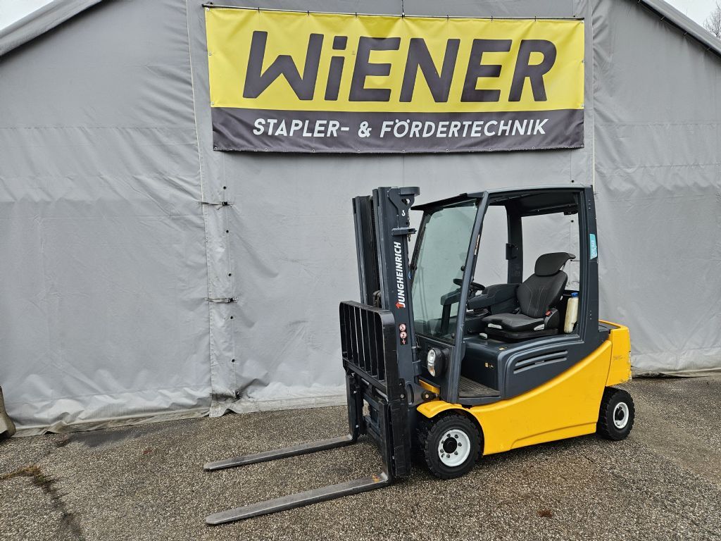 Jungheinrich EFG320-440DZ Elektro 4 Rad-Stapler www.stapler-wiener.at