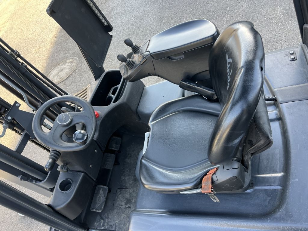 Linde E20L-02 Elektro 3 Rad-Stapler www.stapler-wiener.at Linde E20L-02 Elektro 3 Rad-Stapler www.stapler-wiener.at