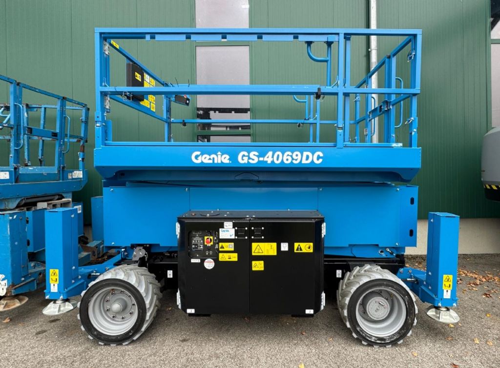 Genie GS-4069 DC Scherenarbeitsb�hne www.stapler-wiener.at