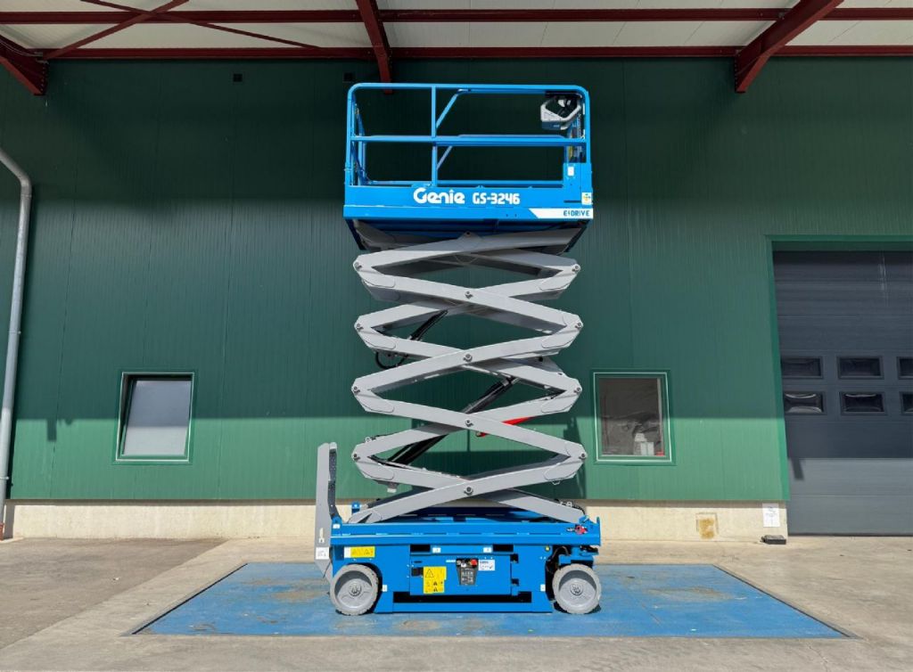 Genie GS-3246 E-Drive Scherenarbeitsb�hne www.stapler-wiener.at