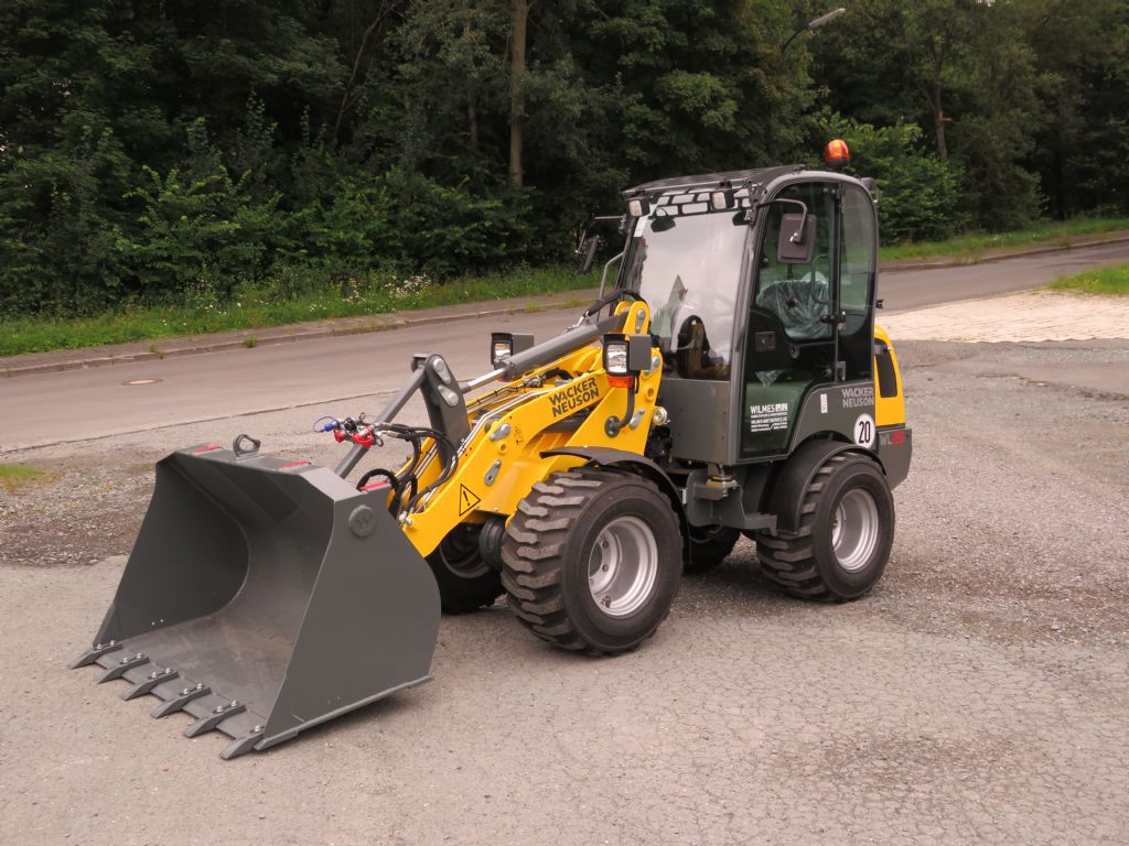 Wacker-Neuson WL 25-Radlader-www.wilmes-mietservice.de