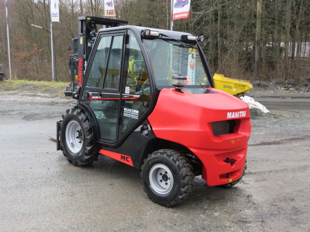 Manitou-MC 30 - 4 WD-Gelndestapler-www.wilmes-mietservice.de