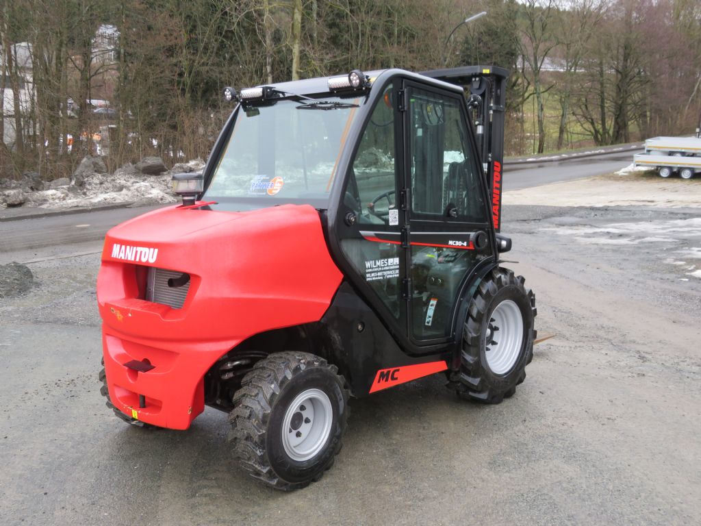 Manitou-MC 30 - 4 WD-Gelndestapler-www.wilmes-mietservice.de