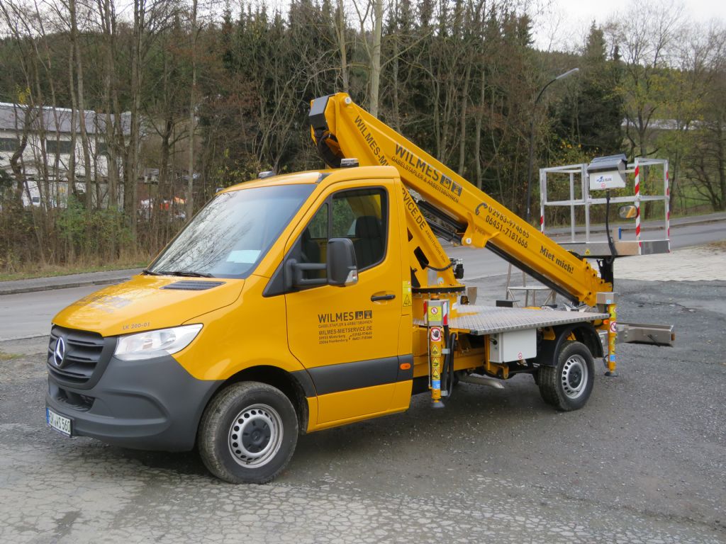 GSR-200 T-LKW Arbeitsbhne-www.wilmes-mietservice.de