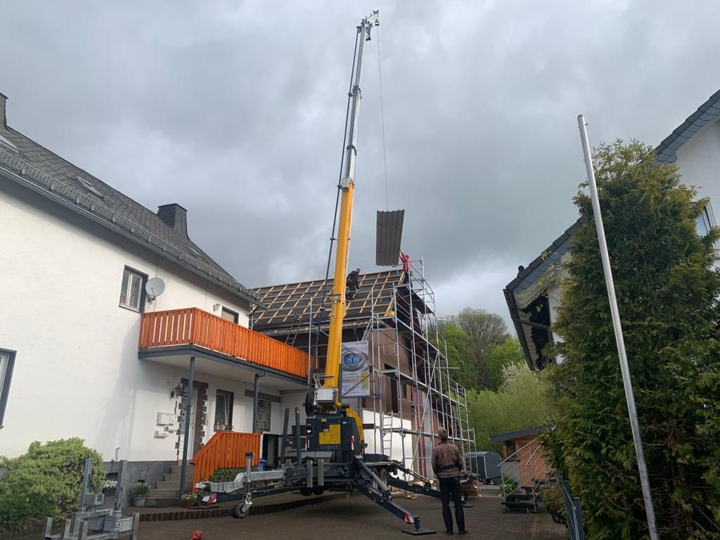 *Sonstige-Paneelsauger Viavac-Minikran-www.wilmes-mietservice.de