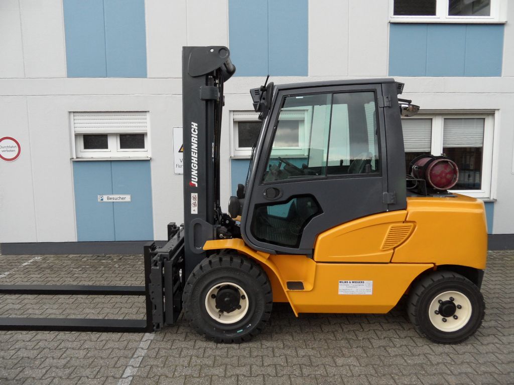 Jungheinrich-TFG 550 - Triplex - ZV-Gert - Kabine-Treibgasstapler-www.wilms-wiegers.de