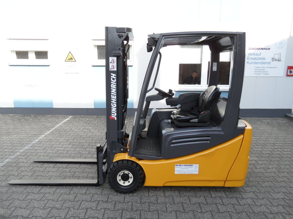 Jungheinrich-EFG 216 - 2016 - Freihub -Elektro 3 Rad-Stapler-www.wilms-wiegers.de