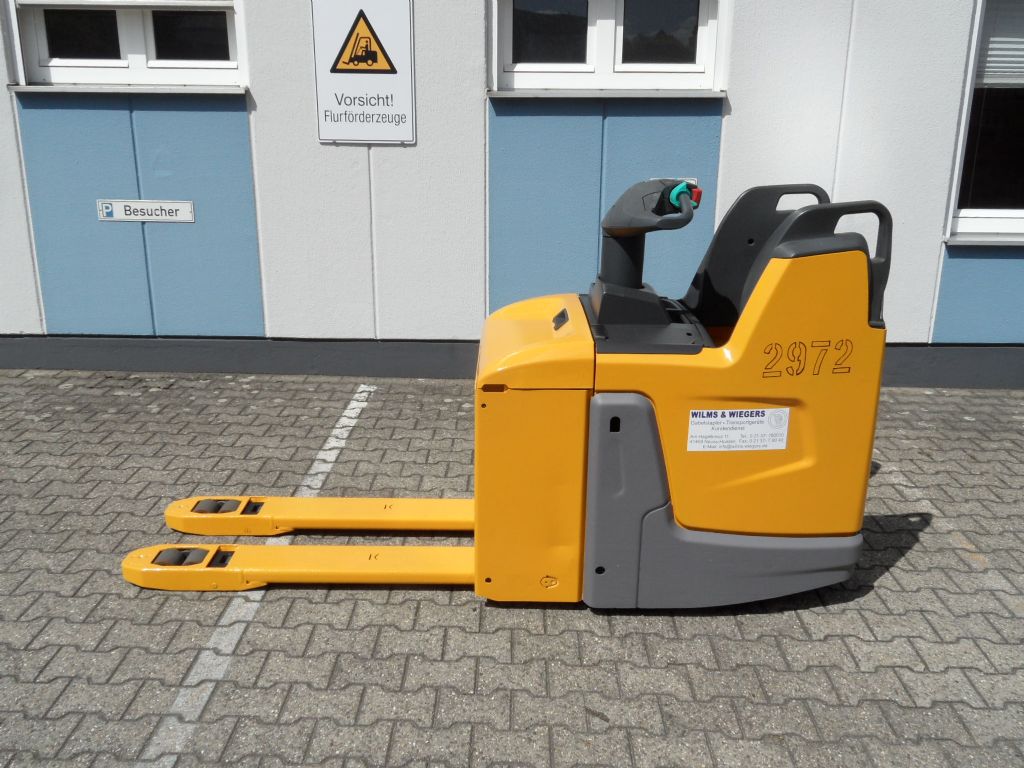 Jungheinrich-ERE 225 - feste Plattform - 2017-Niederhubwagen-www.wilms-wiegers.de