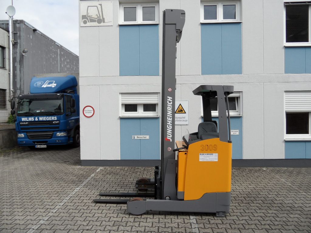 Jungheinrich-ETV 216 - 9 m Triplex - alle Rder neu!-Schubmaststapler-www.wilms-wiegers.de