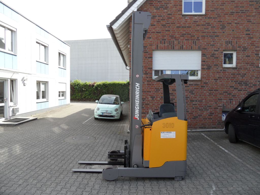 Jungheinrich-ETV 216 - 9 m Triplex - alle Rder neu!-Schubmaststapler-www.wilms-wiegers.de