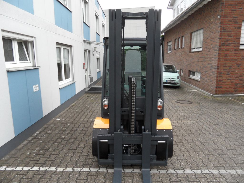Jungheinrich-DFG 430s - Triplex - Kabine mit Heizung-Dieselstapler-www.wilms-wiegers.de