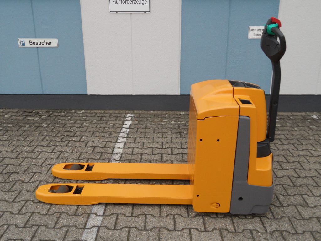 Jungheinrich-EJE 220 - NEUE Batterie - wenig Stunden-Niederhubwagen-www.wilms-wiegers.de