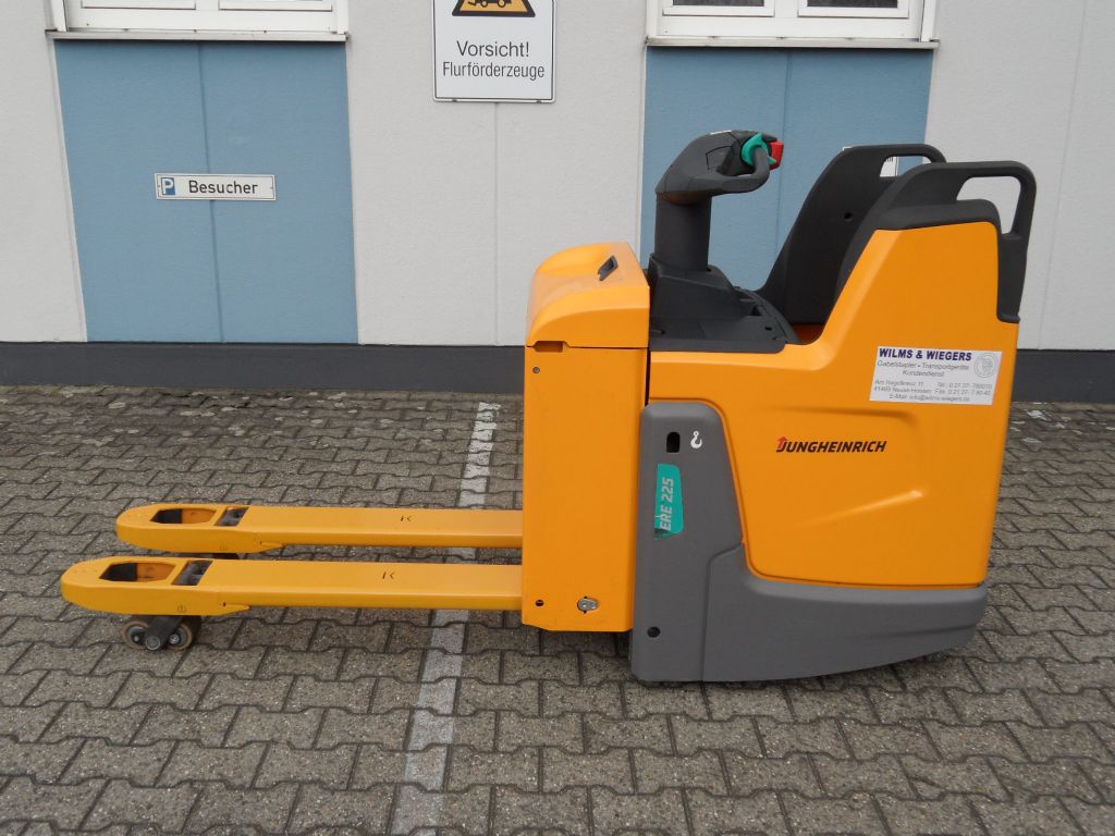 Jungheinrich-ERE 225 - feste Plattform - 2025 - wenig Stunden-Niederhubwagen-www.wilms-wiegers.de