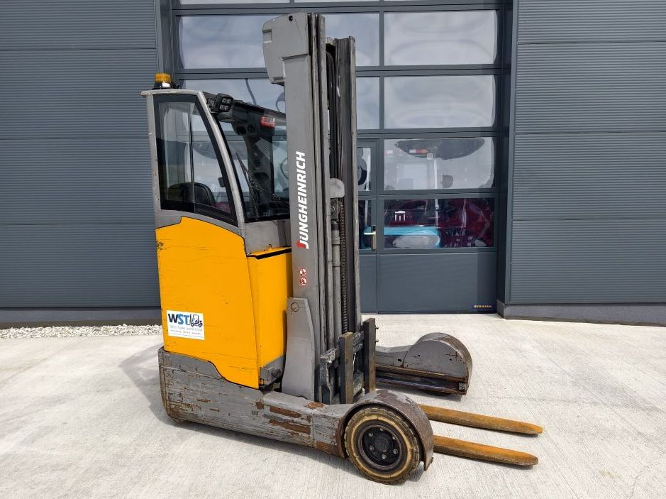 Jungheinrich ETV C16 Schubmaststapler www.wst-stapler.at