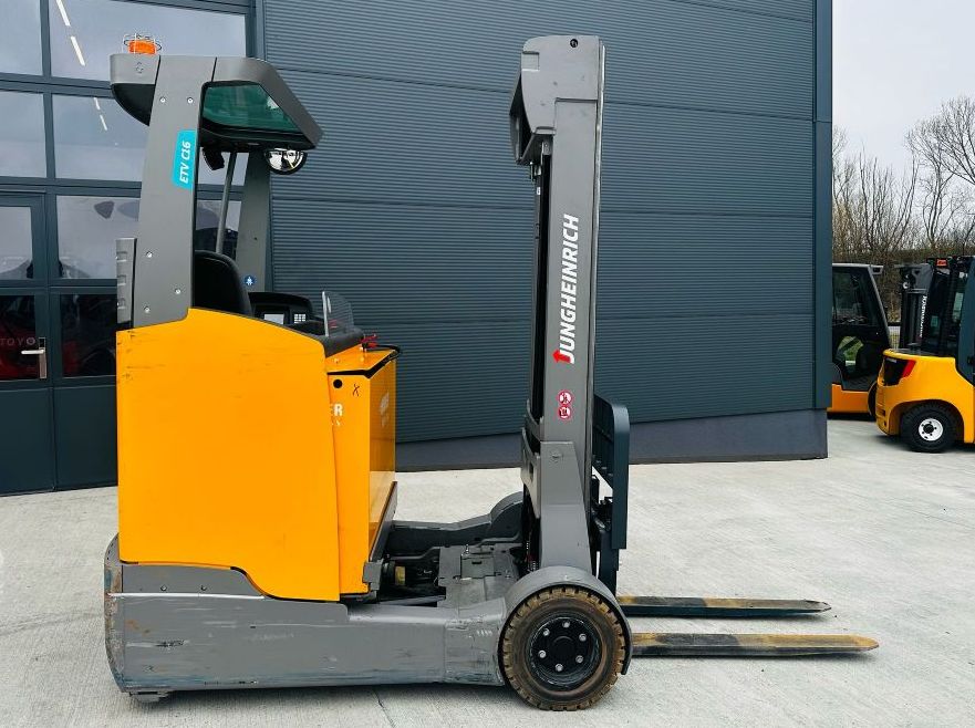 Jungheinrich ETV C16 Schubmaststapler www.wst-stapler.at