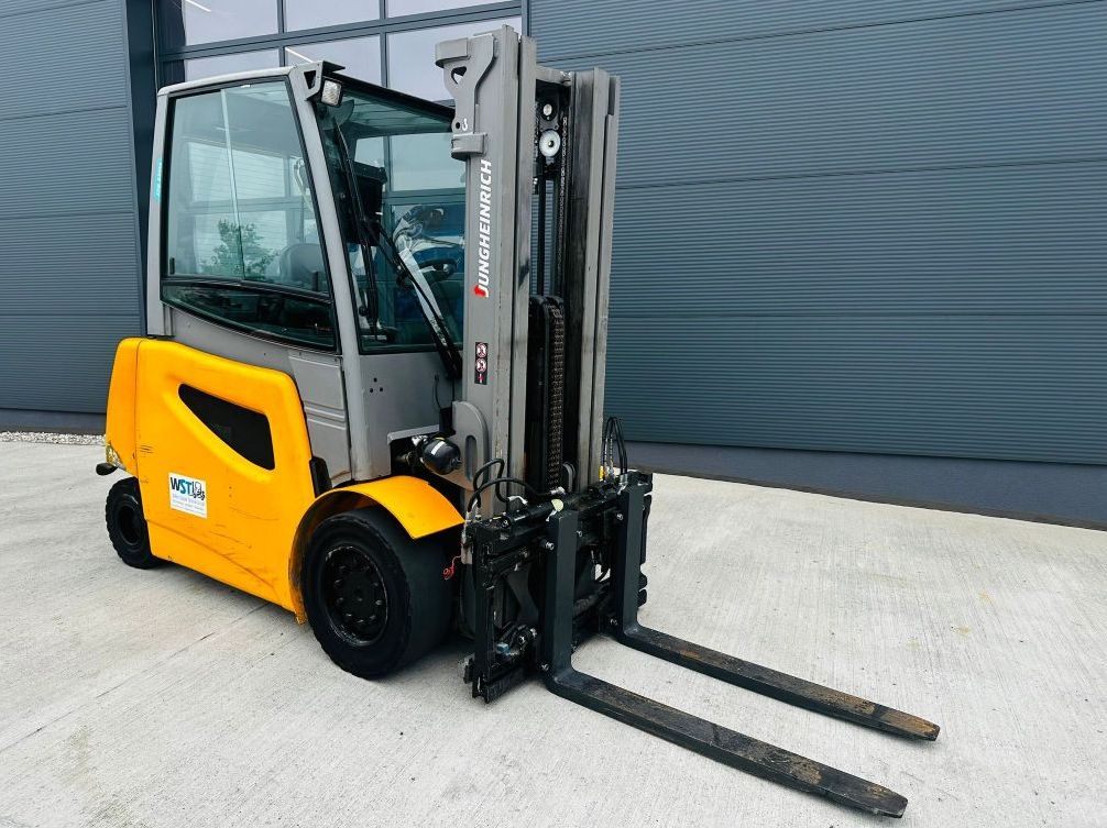 Jungheinrich EFG 535ks Elektro 4 Rad-Stapler www.wst-stapler.at