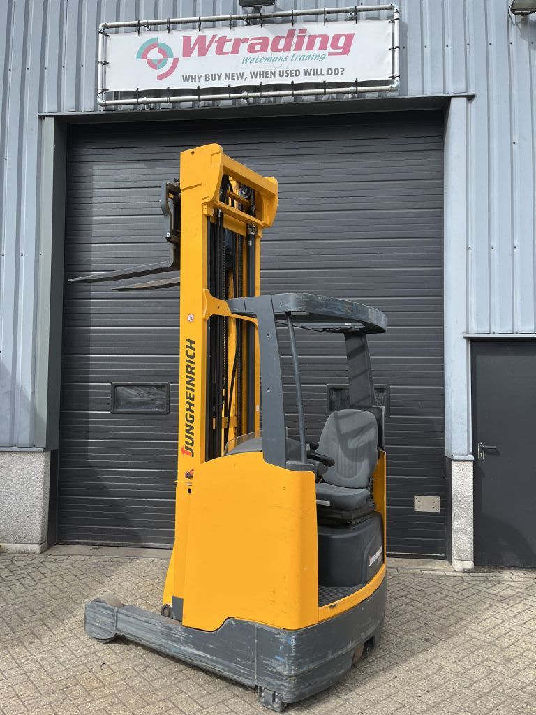 Jungheinrich ETV214 8300mm Reach Truck www.wtrading.nl