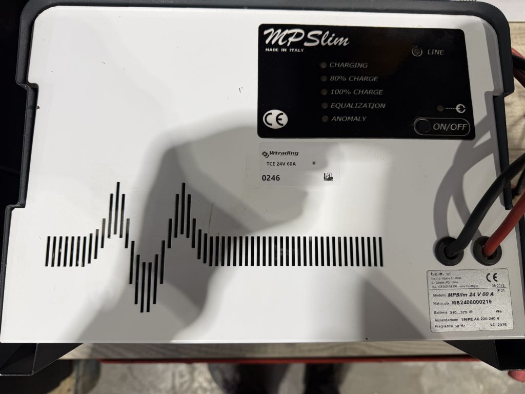 *Sonstige MP Slim 24V60A Charger www.wtrading.nl