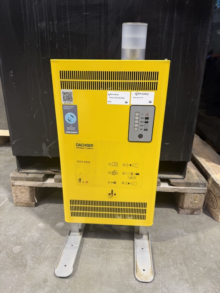 *Sonstige E230G HF 24V 60A Tricom  Charger www.wtrading.nl