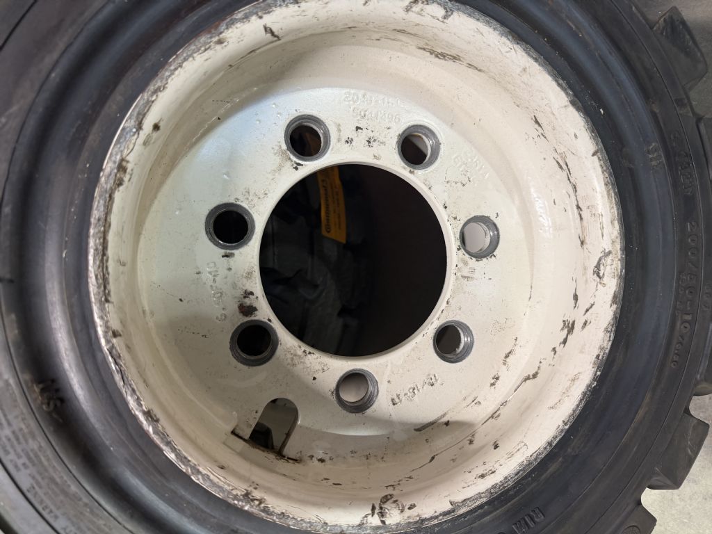 Continental Continental 200/50-10 7 loch Reifen www.wtrading.nl Continental Continental 200/50-10 7 loch Reifen www.wtrading.nl