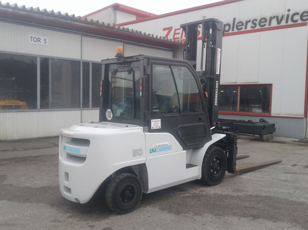 UniCarriers-DG1F4A50Q-Dieselstapler www.zeiss-forkliftcenter.at