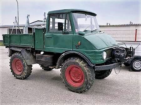 Mercedes-Unimog 421-Schlepper www.zeiss-forkliftcenter.at