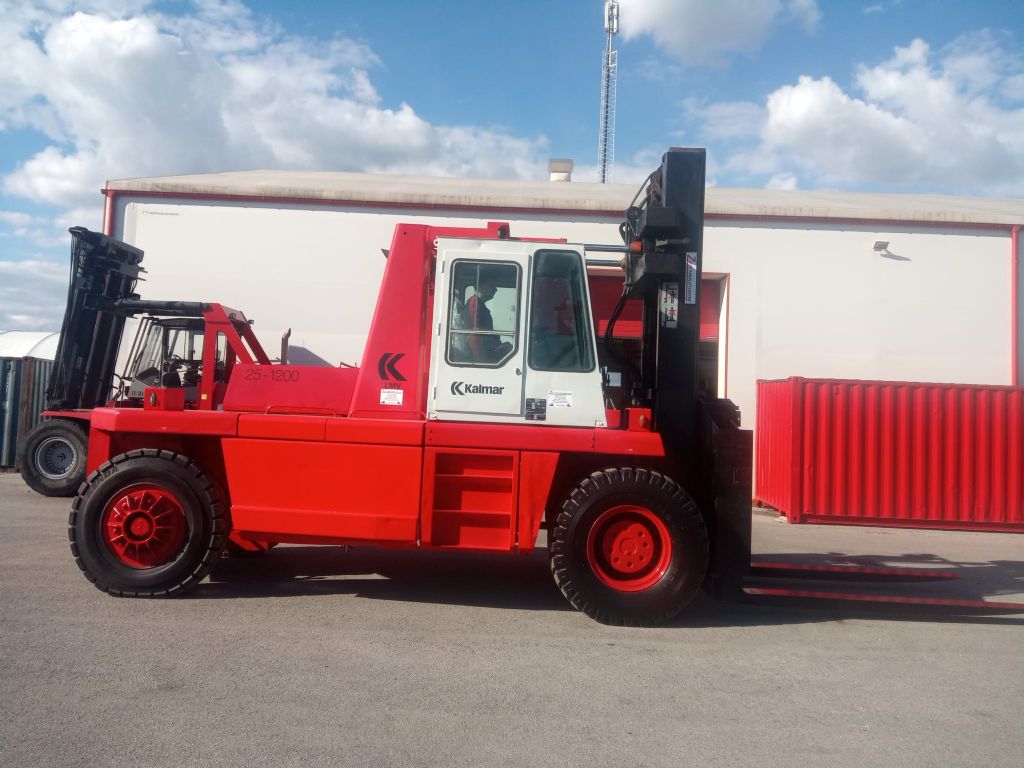 Kalmar-25-1200-Dieselstapler www.zeiss-forkliftcenter.at