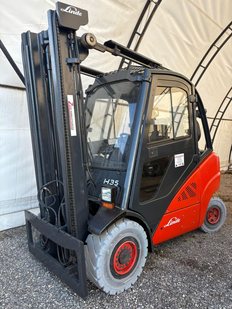 Linde-H35D-Dieselstapler www.zeiss-forkliftcenter.at