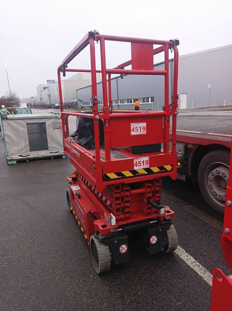 *Sonstige-IMER B�hne -Scherenarbeitsb�hne www.zeiss-forkliftcenter.at