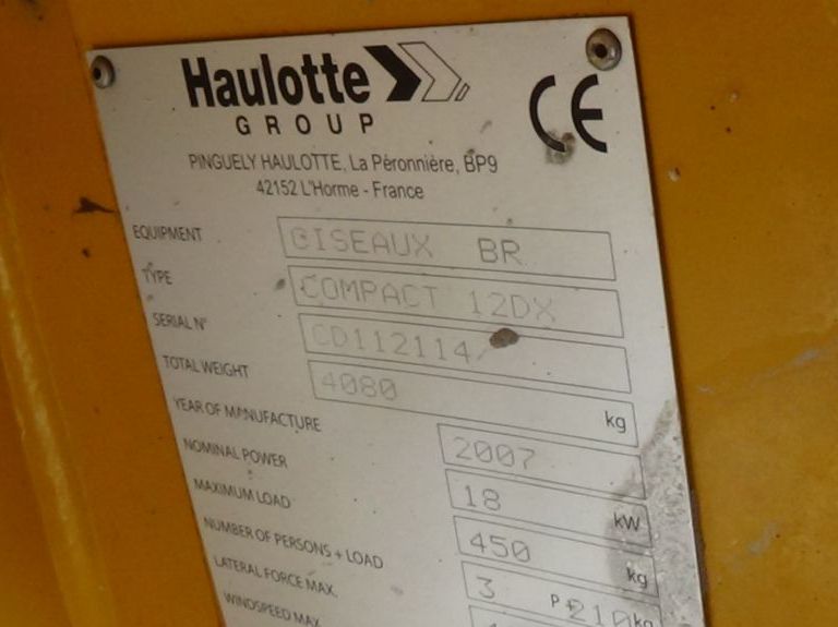 Haulotte-Compact 12DX-Scherenarbeitsbühne www.zeiss-forkliftcenter.at