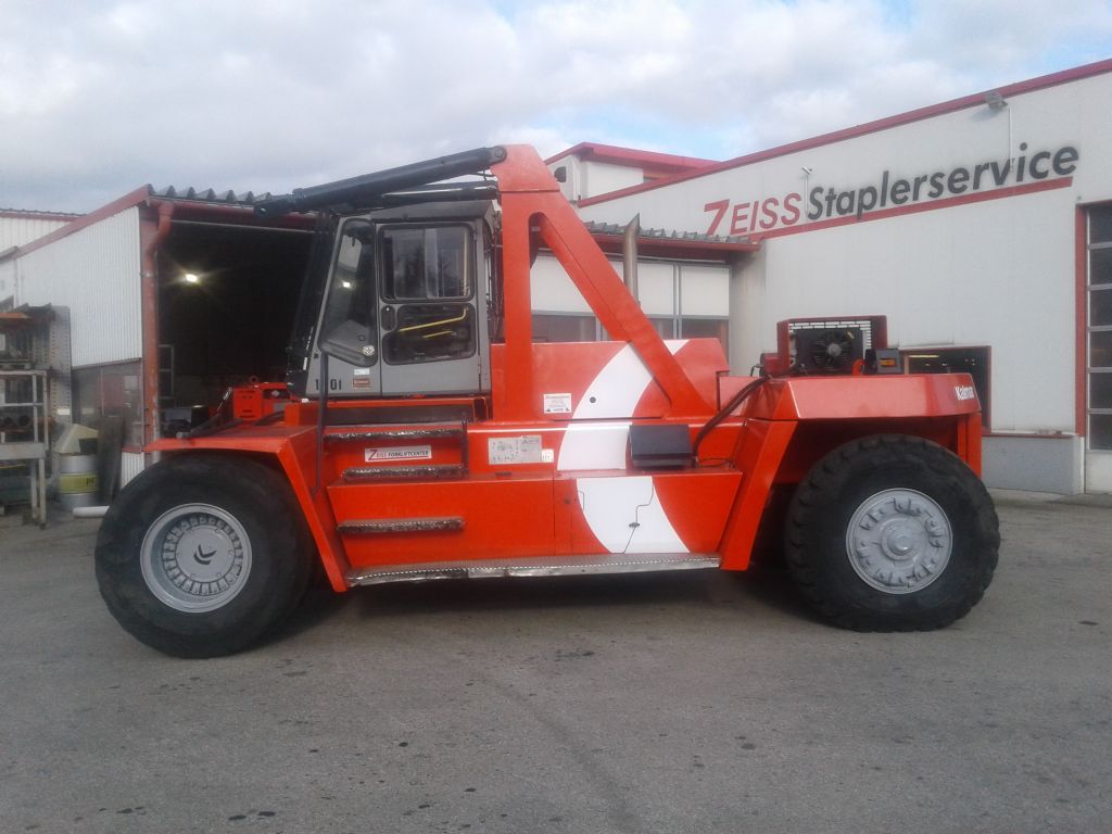 Kalmar-DCE330-12-Dieselstapler www.zeiss-forkliftcenter.at