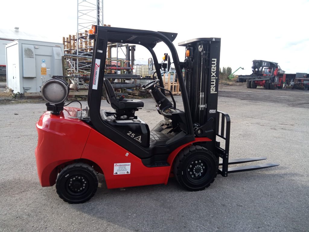 Maximal-A6V1A02307W-Treibgasstapler www.zeiss-forkliftcenter.at