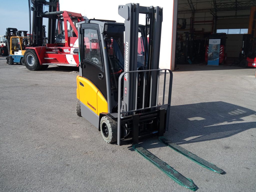 Jungheinrich-EFG BC 320-Elektro 4 Rad-Stapler www.zeiss-forkliftcenter.at